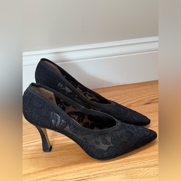 Preview Collection Shoes - Picture 3 of 6